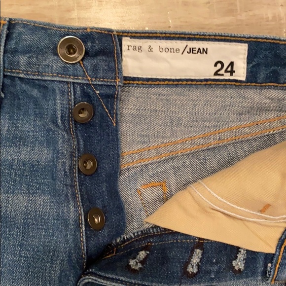 Rag & Bone Marilyn Short In Reverse Salvage - Picture 3 of 5